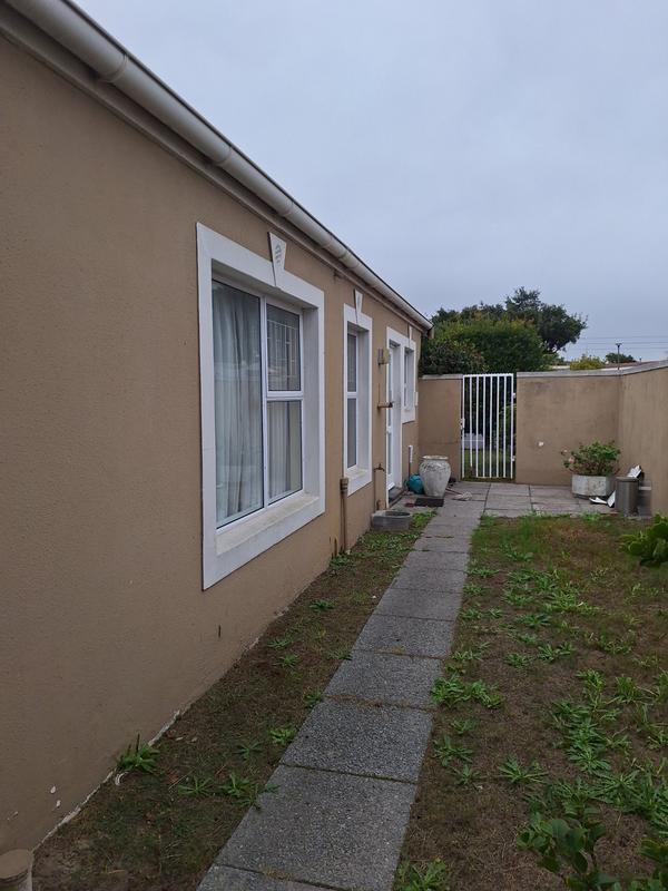 3 Bedroom Property for Sale in Plattekloof Glen Western Cape